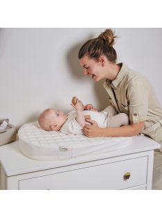 Fűtött steppelt pelenkázólap Quilted Squares, bézs