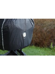   Baby Dan univerzális esővédő mózeskosárra LED világítással