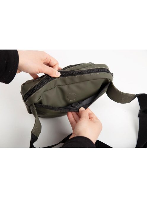 On-the-go Bag Army Green crossbody pelenkázótáska