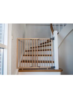   Magas biztonsági kapu lépcsőhöz BabyDan Mona, fa, 65-110 cm