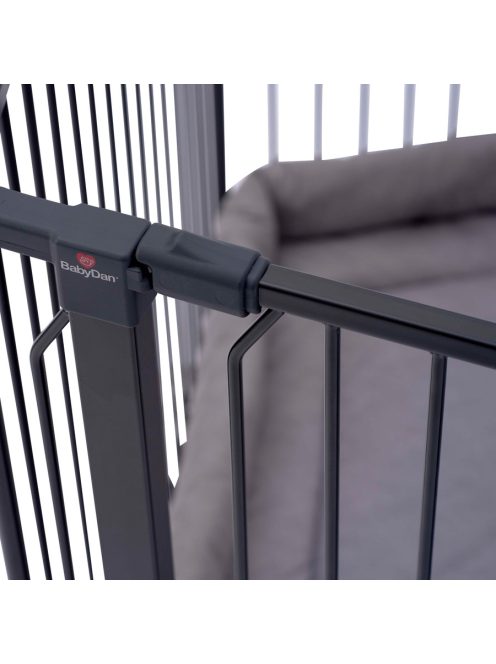 Univerzális járóka BabyDan Carl Pentagon Playpen, fekete