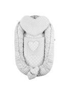 Luxus babafészek párnával és paplannal New Baby Minkyből Szívecske szürke