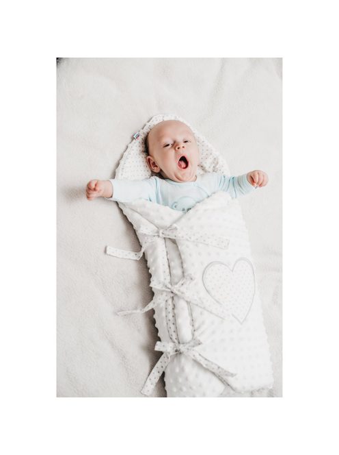 Luxus megkötős pólya Minka New Baby Áfonya 75x75 cm